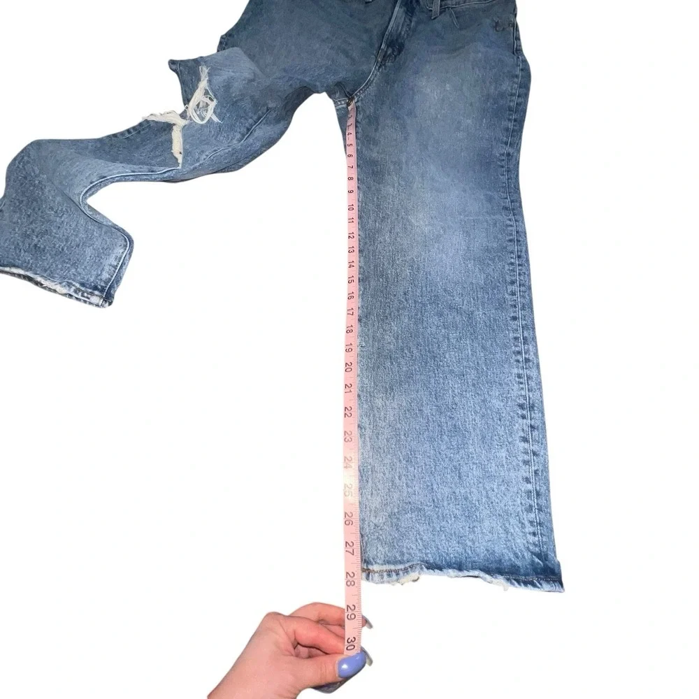 Madewell The Perfect Vintage Straight Jean in Kingsbury Wash Knee-Rip Edition 31